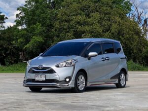 #Toyota #Sienta