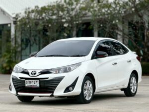 TOYOTA YARIS ATIV