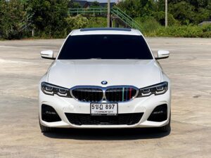 BMW 330e M