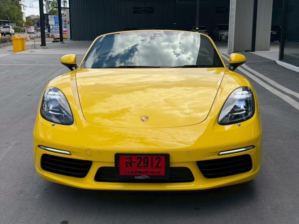 PORSCHE 718