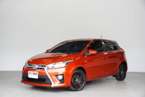 TOYOTA YARIS 1.2 E AT