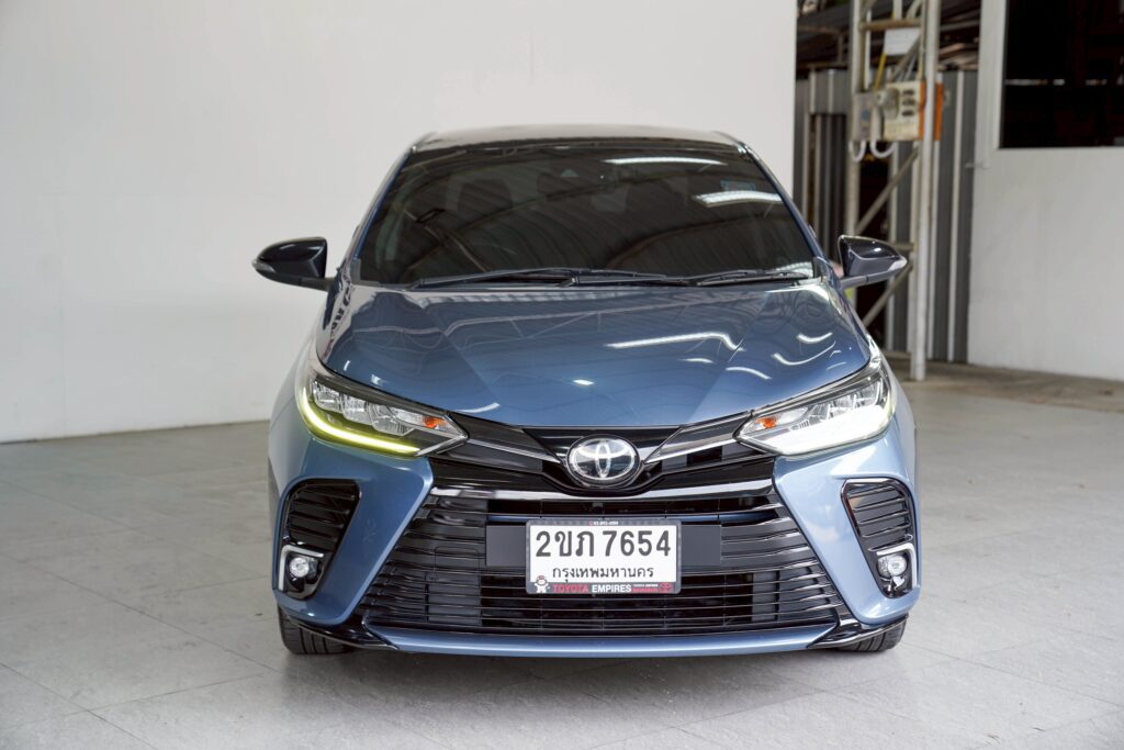 TOYOTA YARIS ATIV