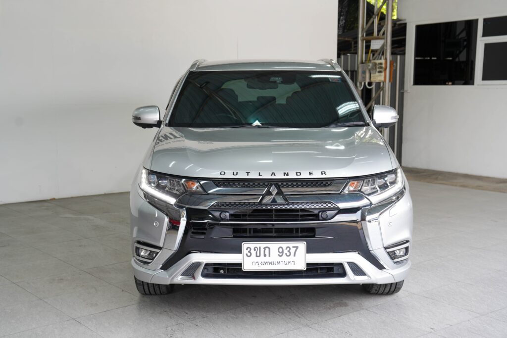 MITSUBISHI OUTLANDER PHEV