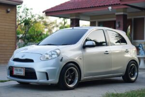 nissan march