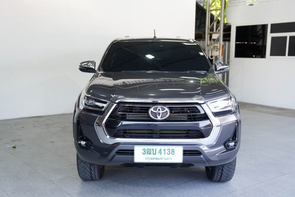 TOYOTA HILUX REVO