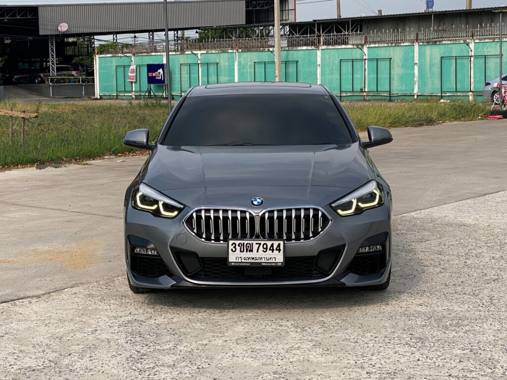BMW 220i