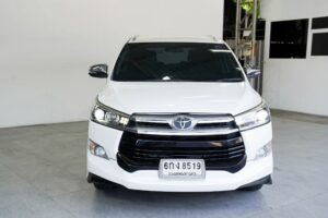TOYOTA INNOVA