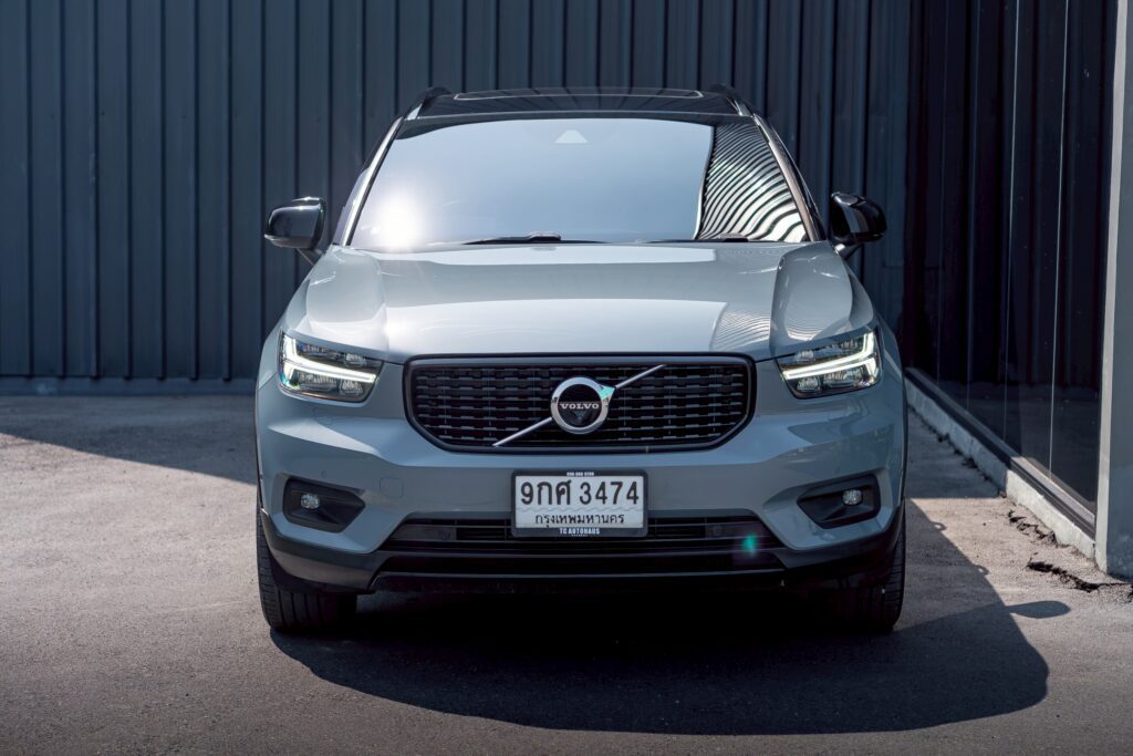 VOLVO XC40