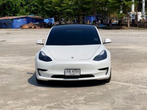 Tesla Model 3 มือสอง
