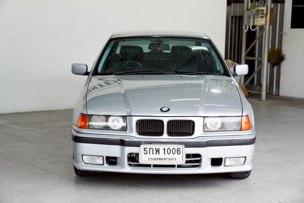 BMW 318i