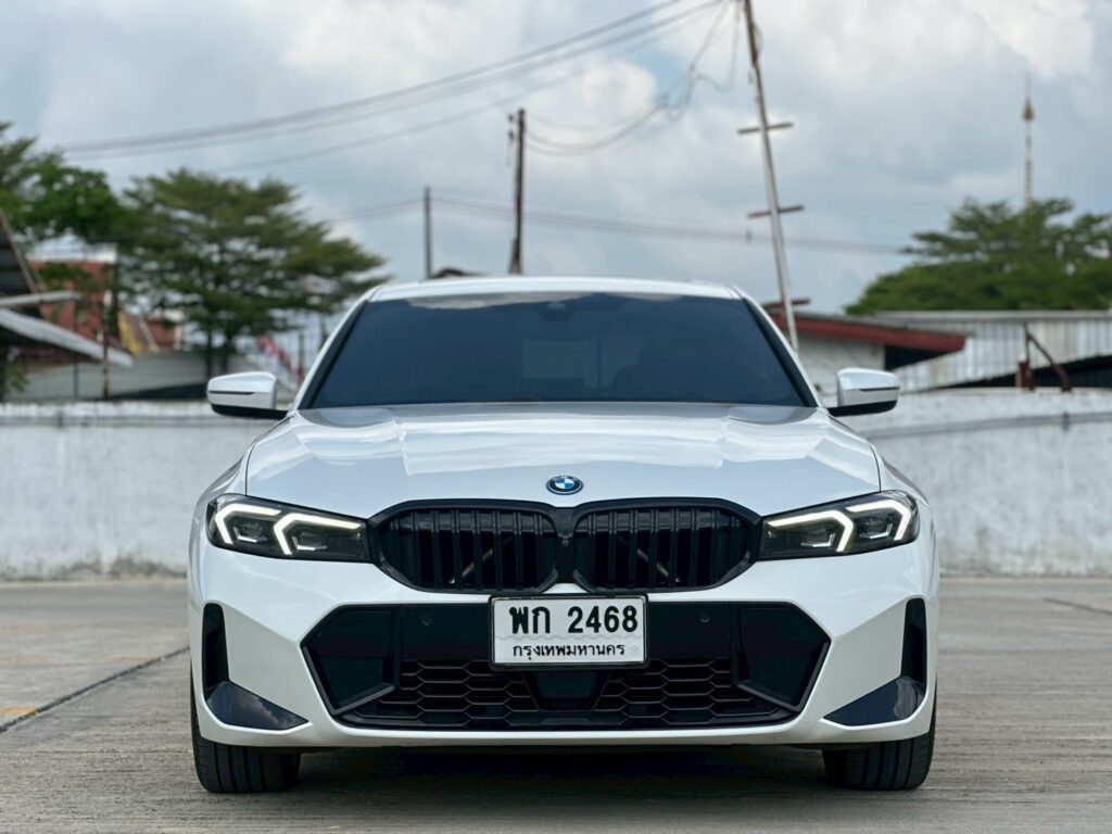 BMW 330e