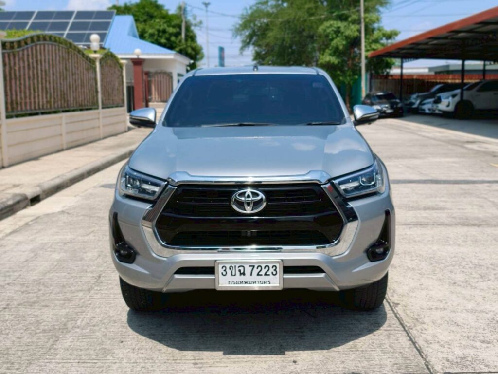 TOYOTA HILUX REVO