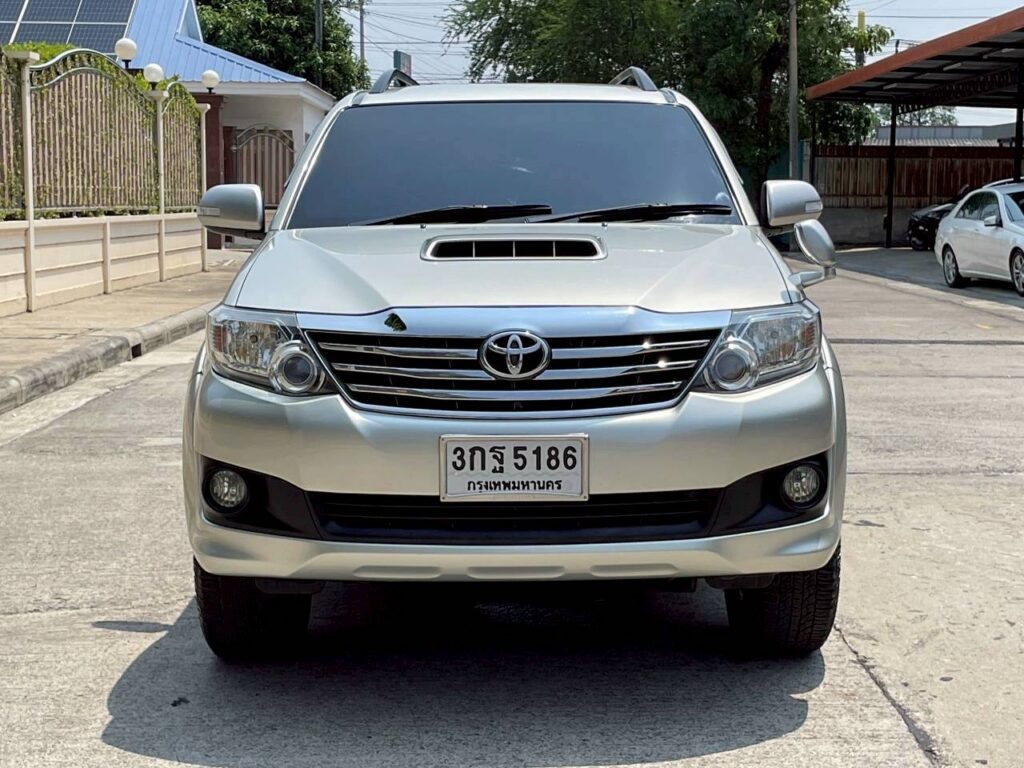 TOYOTA FORTUNER