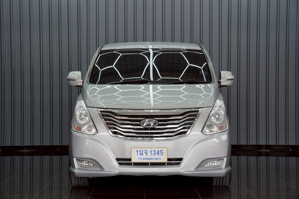 HYUNDAI H-1