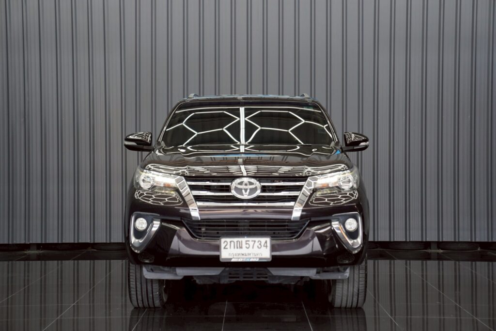 TOYOTA FORTUNER 2.8 V