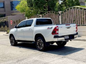 TOYOTA HILUX REVO