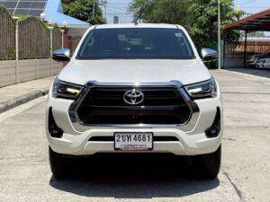 TOYOTA HILUX REVO