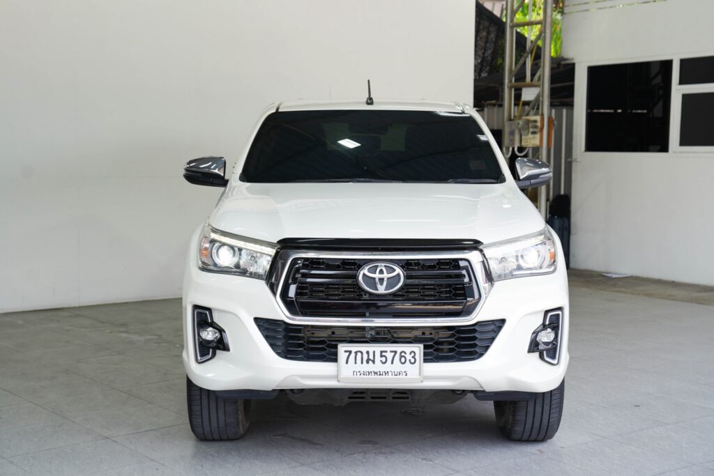 TOYOTA HILUX REVO