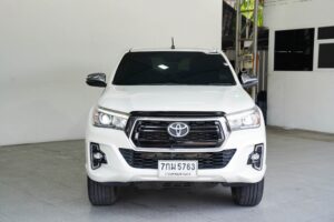 TOYOTA HILUX REVO