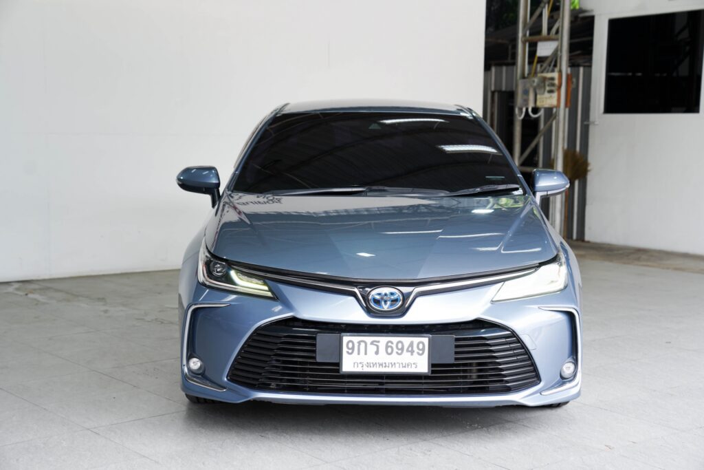 TOYOTA COROLLA ALTIS 1.8 HYBRID