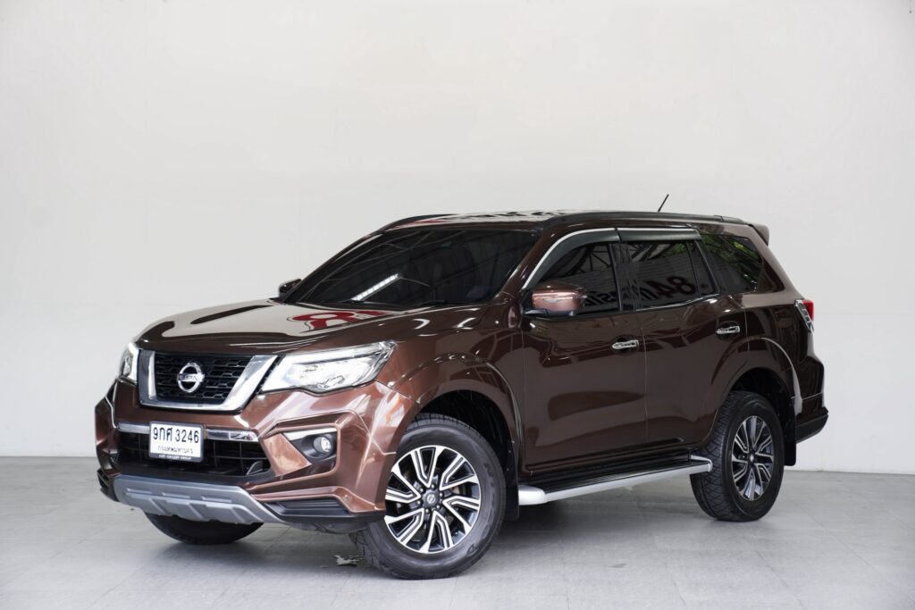 nissan} terra