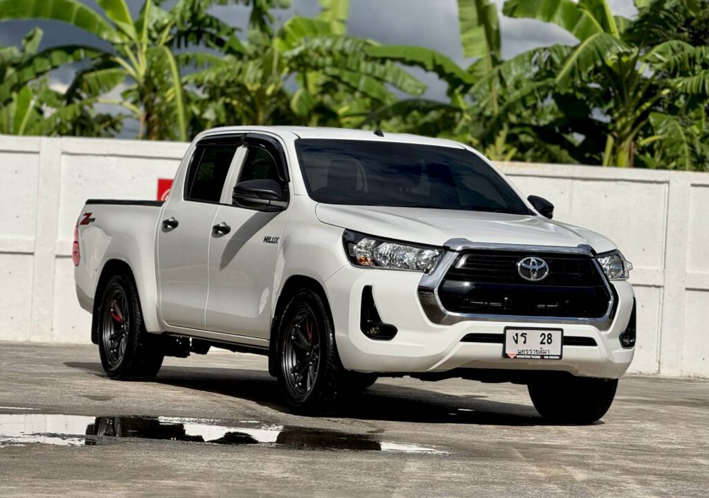 TOYOTA HILUX REVO,2.4 ENTRY Z EDITION DOUBLE CAB