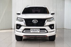 TOYOTA FORTUNER, 2.4 V 4WD ปี 2021