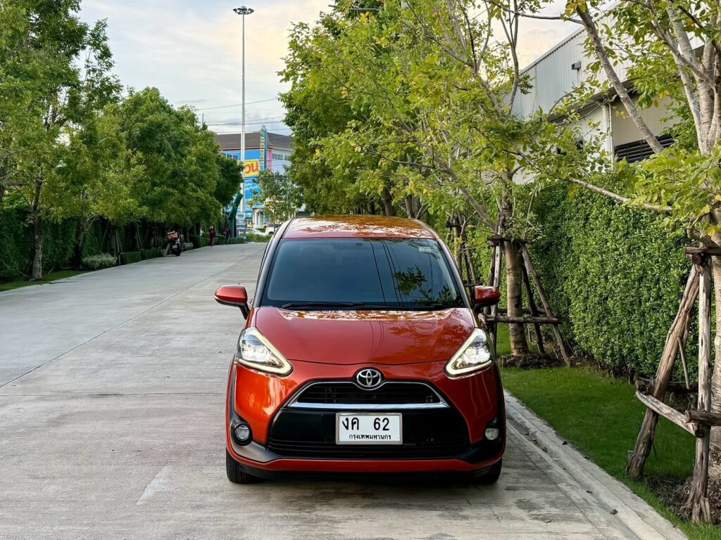Toyota #Sienta 1.5 V ปี 2017